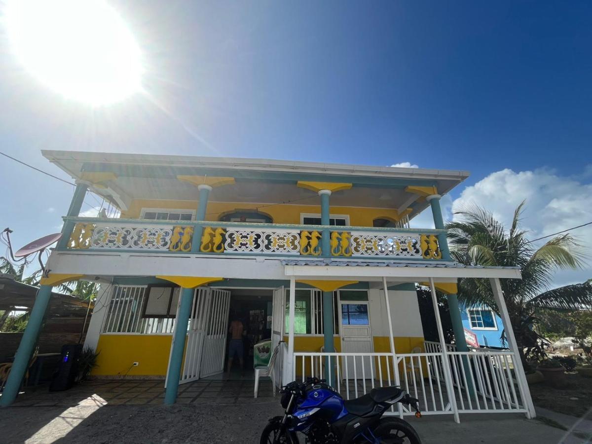 Posada Buena Vista Al Mar Баия-Суроэсте Экстерьер фото